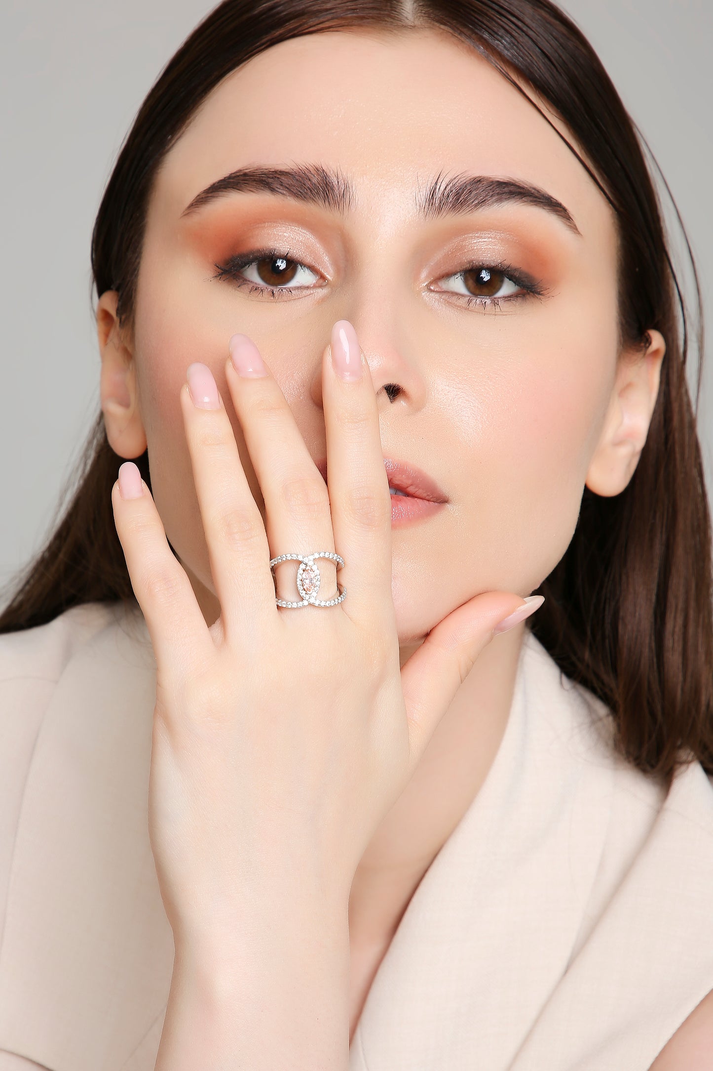 Radiant Silver Lumino